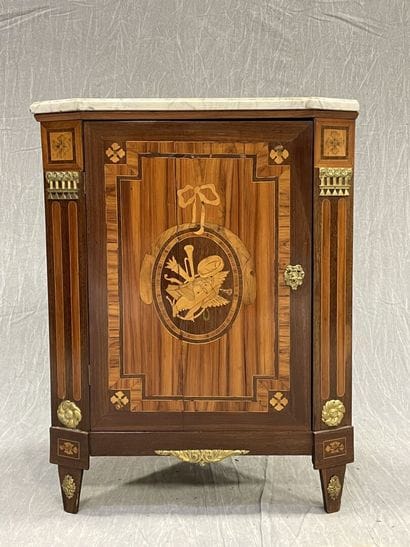 Frieze and marquetry of music attributes...