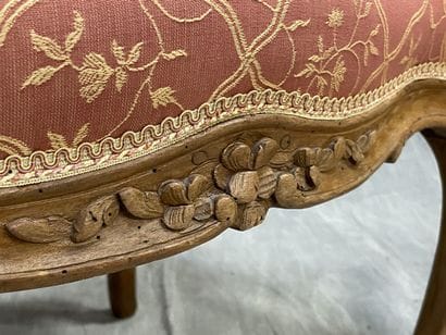 Two armchairs in carved walnut
Stamped Jean...