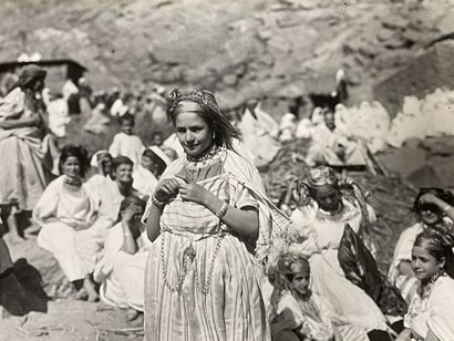 Lot de photographies du Maroc. Années 1920
36...