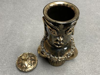 René BLUET (XXe)
Vase couvert anthropomorphe...