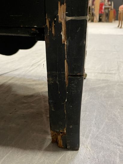 Semainier inlaid with flowers and cubes in...