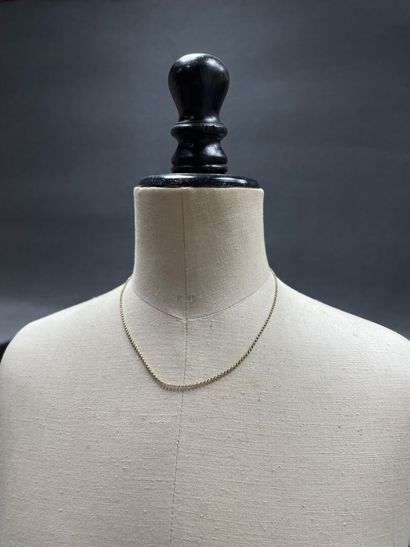 Chaine en or maille ronde.
Or 750°/00.
L:...