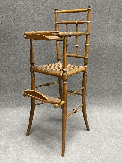 Mobilier de poupée en placage de sycomoreet...