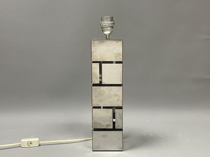 Lampe en feuille d'aluminium brossée.
Années...