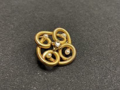 Broche en or, sertie d
