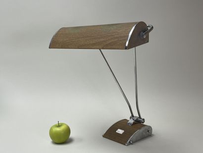 JUMO
Lampe de bureau en métal chromé et imitation...