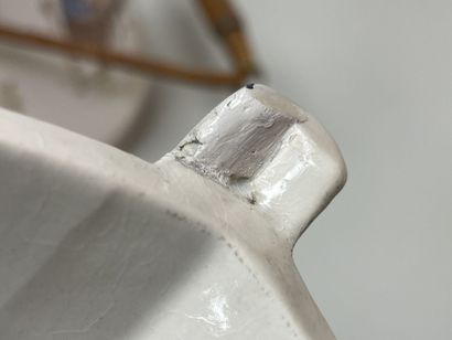 Table de toilette de poupée en pitchpin avec...