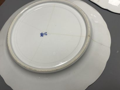 MEISSEN Pieces of the service of table in...