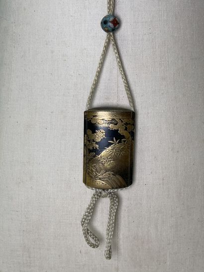 Lacquered wood inro with five compartments....