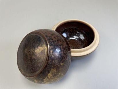 Paul BADIE (Born in 1945). 
Round box in...