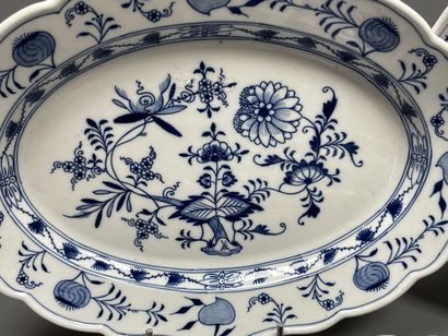 MEISSEN Pieces of the service of table in...