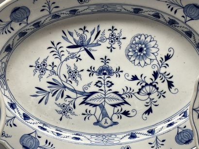MEISSEN Pieces of the service of table in...