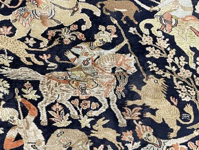 Indian carpet cashmere and silk.
178 x 124...