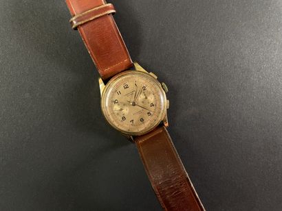 Swiss chronograph watch in gold, leather...