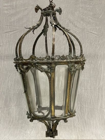 Important lantern in bronze and glass with...