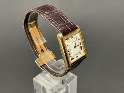 CARTIER Tank Louis
Yellow gold bracelet watch.
White...