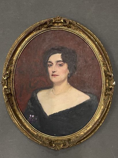 Gaston BOUCART (1878-1962)
Portrait d'élégante.
huile...