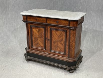 Buffet with two doors and two drawers, in...