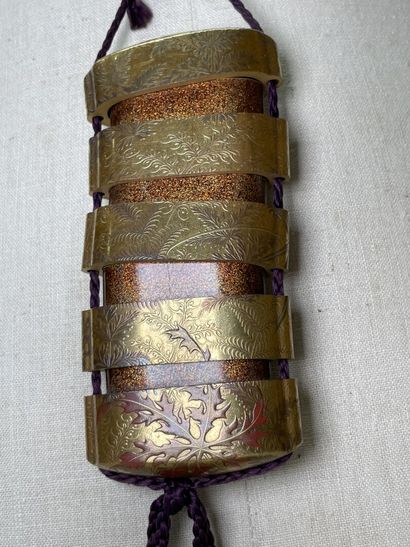 Inro in lacquered wood with four compartments...