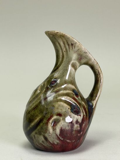 Pierre-Adrien DALPAYRAT (1844 - 1910)
Vase...