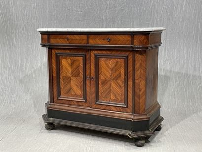 Buffet with two doors and two drawers, in...