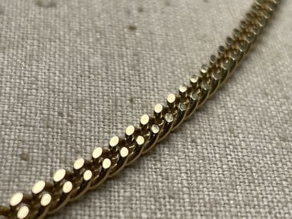 Gold chain, chain link.
750°/00
60 cm.
25,41...