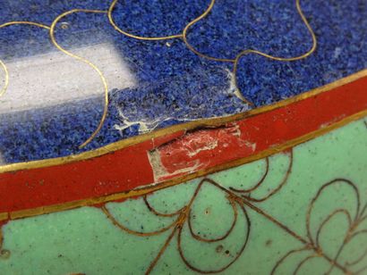 Large round bronze and cloisonné dish.
Japan...