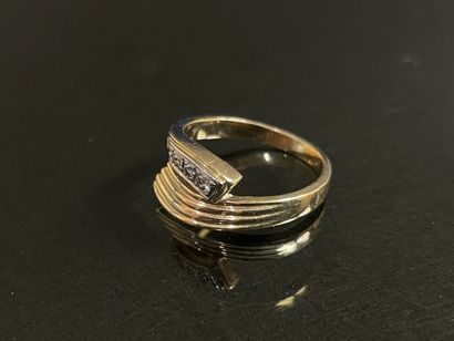 Gold and diamond ring. Gold750°/00
TDD
3,54...