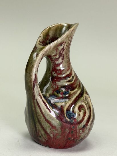 Pierre-Adrien DALPAYRAT (1844 - 1910)
Vase...