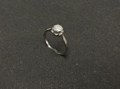 Solitaire ring in platinum and diamonds,...