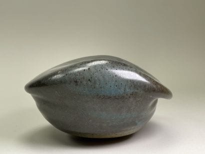 Gérald POTT (1936-) 
Two stoneware pebbles,...