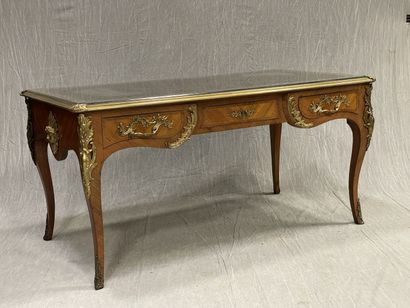 Flat desk in frieze of satin and rosewood,...