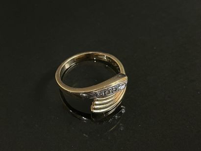 Gold and diamond ring. Gold750°/00
TDD
3,54...