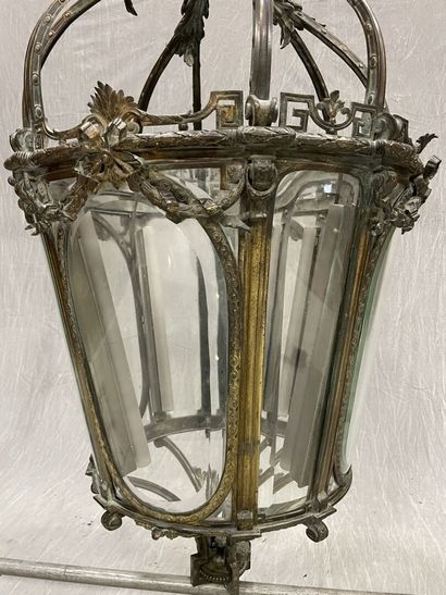 Important lantern in bronze and glass with...