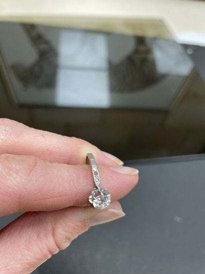 Solitaire ring in platinum and diamonds,...