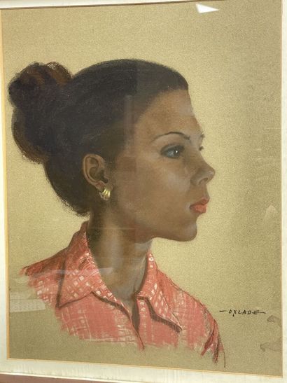 OXLADE ( XX°)
Portrait de femme. 
Pastel...