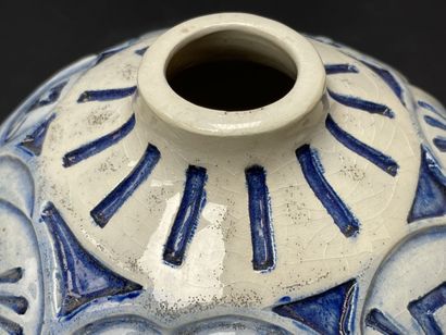 RAOUL LACHENAL (1885-1956)
Earthenware vase....