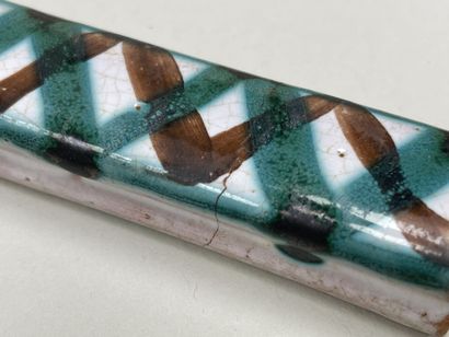 Robert PICAULT (1919-2000)
Twelve knife holders....