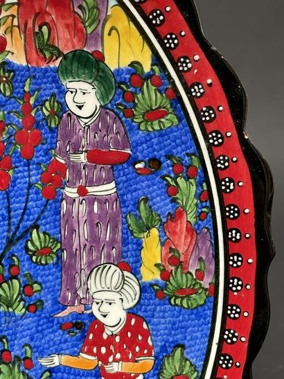 Plat en faïence KÜTANYA
Turquie XXe
H. :6...