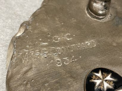 GOLF: Regula sculpture with patina.
Height:...