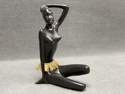 Ensemble de sculptures en céramique, représentant...