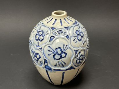 RAOUL LACHENAL (1885-1956)
Earthenware vase....