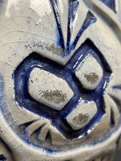 RAOUL LACHENAL (1885-1956)
Earthenware vase....
