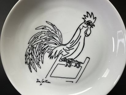 Ensemble de vaisselle porcelaine avec décor...
