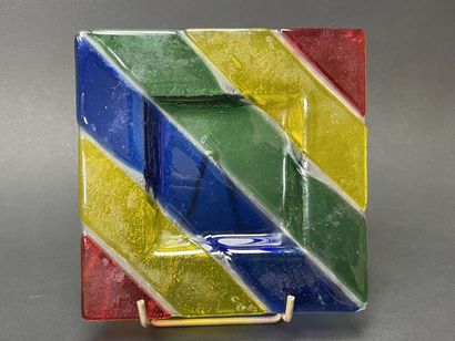 Lot de quatre verreries: coupelles modernes
20...