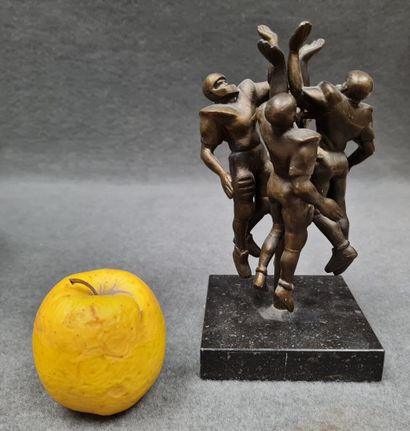 FOOTBALL AMERICAIN: Sculpture en bronze moderne,...