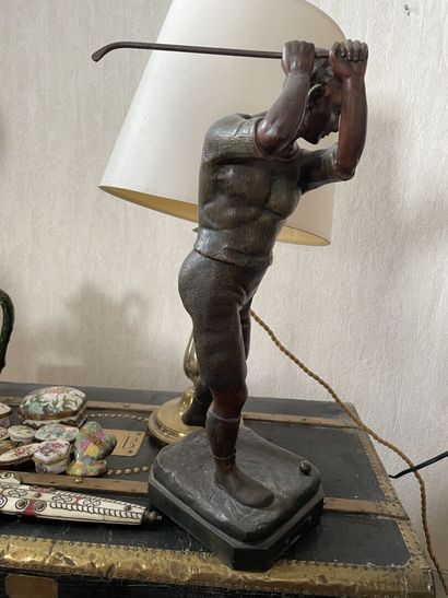 GOLF: statuette in patinated regula
H: 47...