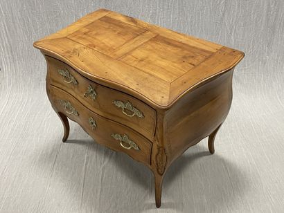 Curved chest of drawers in blond fruitwood,...