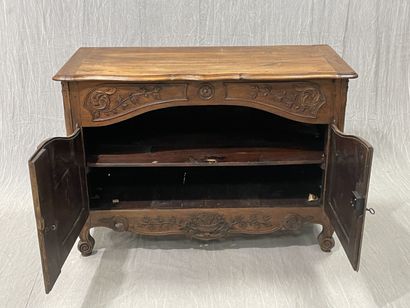 Provençal sideboard in carved and molded...