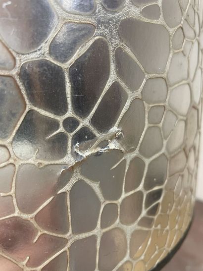 Lamp in metal and granite glass.
Circa 1970.
H:...
